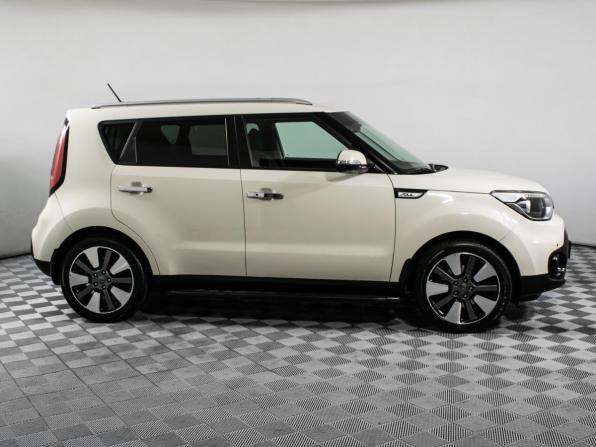 Kia Soul II Рестайлинг с пробегом 2017 года, цена 1 810 000 рублей, 27359 км, хэтчбек, Автокод Объявления