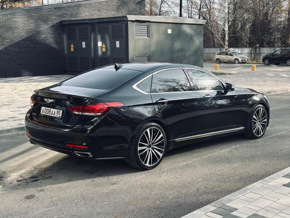 Hyundai Genesis II с пробегом 2014 года, цена 1 750 000 рублей, 269186 км, седан, Автокод Объявления
