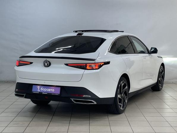 Changan Lamore с пробегом 2023 года, цена 1 950 000 рублей, 23020 км, седан, Автокод Объявления