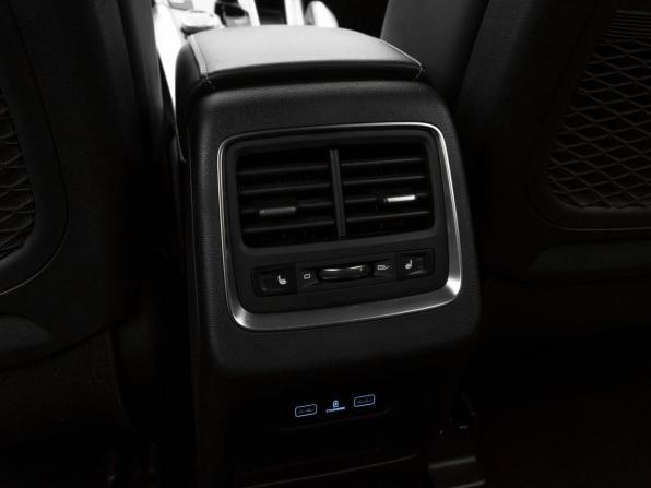 Geely Atlas Pro с пробегом 2023 года, цена 2 280 000 рублей, 33172 км, внедорожник, Автокод Объявления
