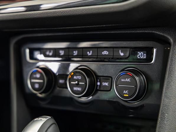 Volkswagen Tiguan II с пробегом 2019 года, цена 2 148 000 рублей, 130109 км, внедорожник, Автокод Объявления