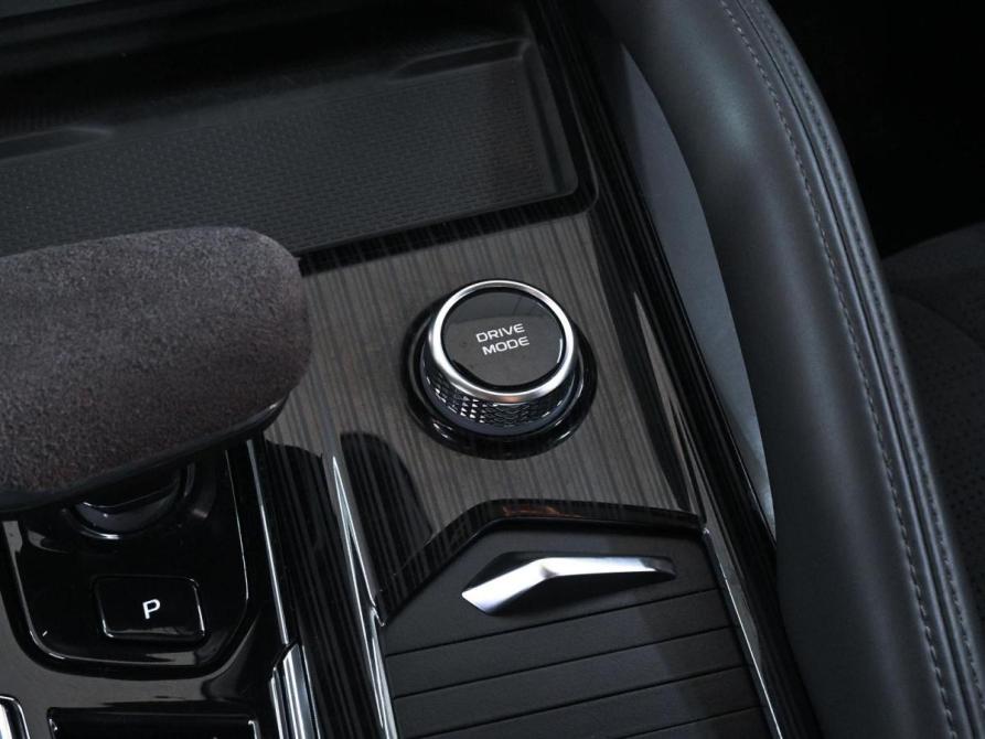 Geely Monjaro I Ростов-на-Дону  - изображение 19