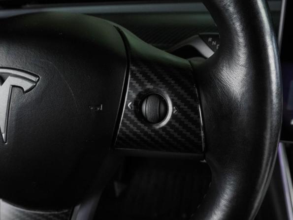 Tesla Model 3 I с пробегом 2018 года, цена 2 815 000 рублей, 144896 км, седан, Автокод Объявления