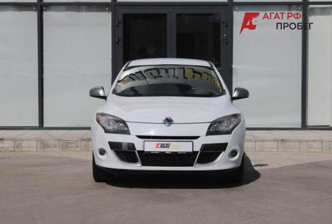 Renault Megane III с пробегом 2011 года, цена 960 000 рублей, 124605 км, хэтчбек, Автокод Объявления