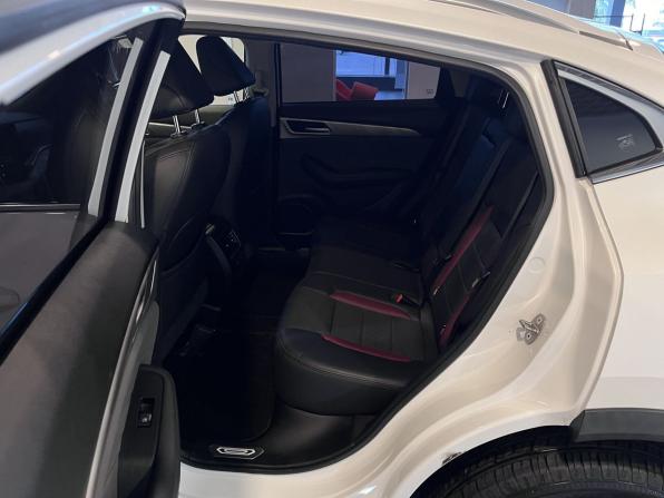 Haval F7x I Рестайлинг с пробегом 2022 года, цена 2 200 000 рублей, 50218 км, внедорожник, Автокод Объявления