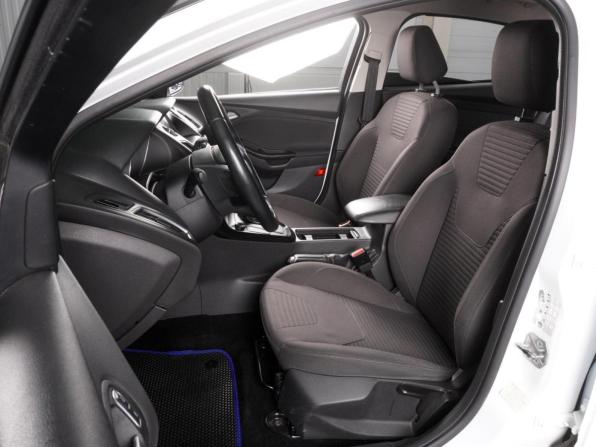 Ford Focus III Рестайлинг с пробегом 2017 года, цена 1 199 000 рублей, 212821 км, седан, Автокод Объявления