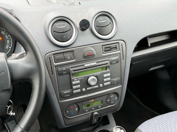 Ford Fusion I Рестайлинг с пробегом 2008 года, цена 400 000 рублей, 197000 км, хэтчбек, Автокод Объявления