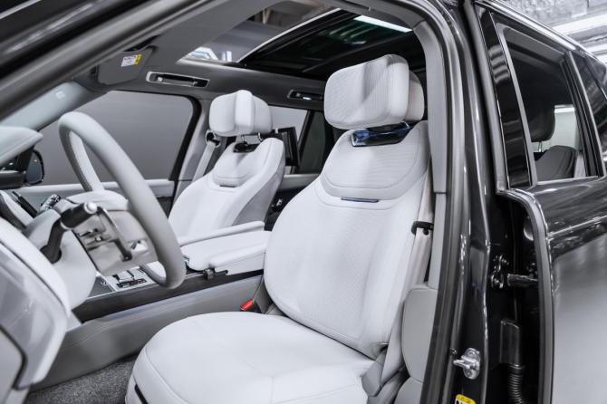 Новый Land Rover Range Rover V 2026 года, цена 35 500 000 рублей, внедорожник, Автокод Объявления
