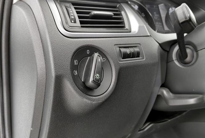 Skoda Rapid I Рестайлинг с пробегом 2019 года, цена 1 385 000 рублей, 47800 км, лифтбек, Автокод Объявления