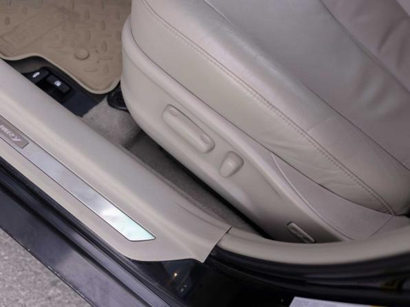 Toyota Camry VI (XV40) Рестайлинг с пробегом 2011 года, цена 1 320 000 рублей, 201532 км, седан, Автокод Объявления