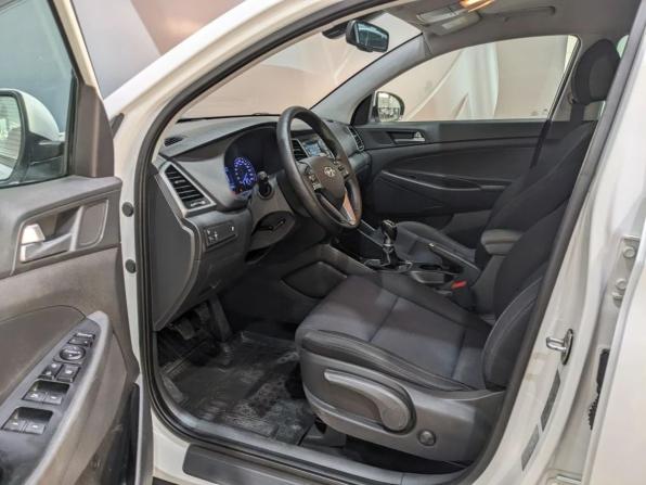 Hyundai Tucson III с пробегом 2016 года, цена 1 749 000 рублей, 179000 км, внедорожник, Автокод Объявления