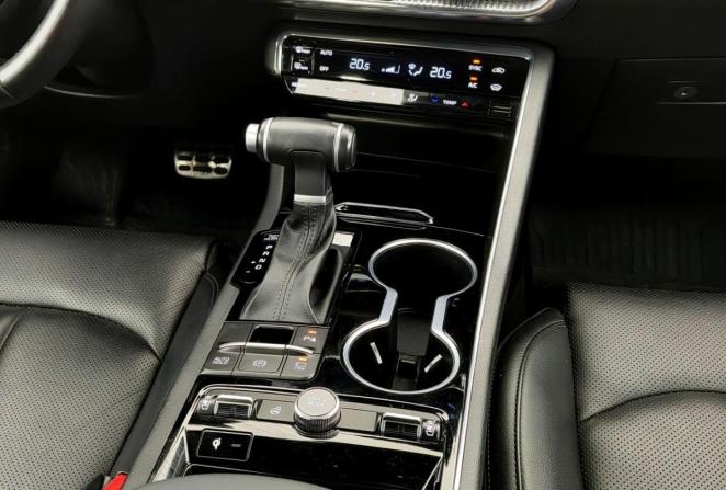 Kia K5 III с пробегом 2021 года, цена 2 820 000 рублей, 73979 км, седан, Автокод Объявления
