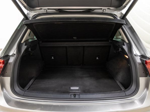 Volkswagen Tiguan II с пробегом 2018 года, цена 2 798 000 рублей, 116383 км, внедорожник, Автокод Объявления