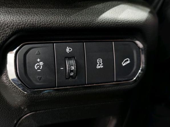 Haval Jolion I Рестайлинг с пробегом 2024 года, цена 2 074 000 рублей, 27970 км, внедорожник, Автокод Объявления