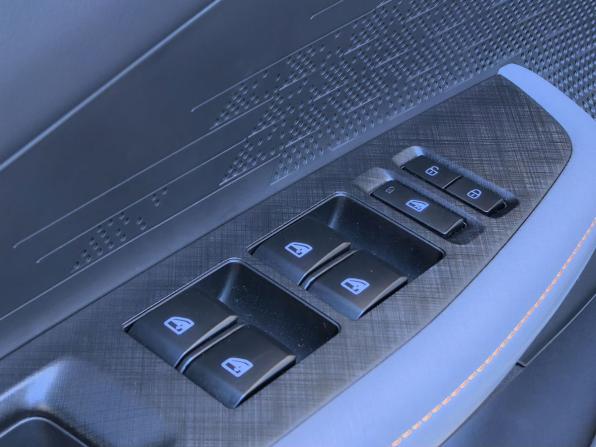 Changan UNI-V I с пробегом 2023 года, цена 2 222 222 рубля, 23000 км, лифтбек, Автокод Объявления