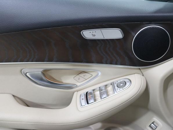 Mercedes-Benz GLC I (X253) Рестайлинг с пробегом 2021 года, цена 4 649 000 рублей, 98106 км, внедорожник, Автокод Объявления