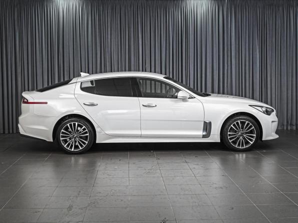Kia Stinger I с пробегом 2019 года, цена 2 189 000 рублей, 90782 км, лифтбек, Автокод Объявления