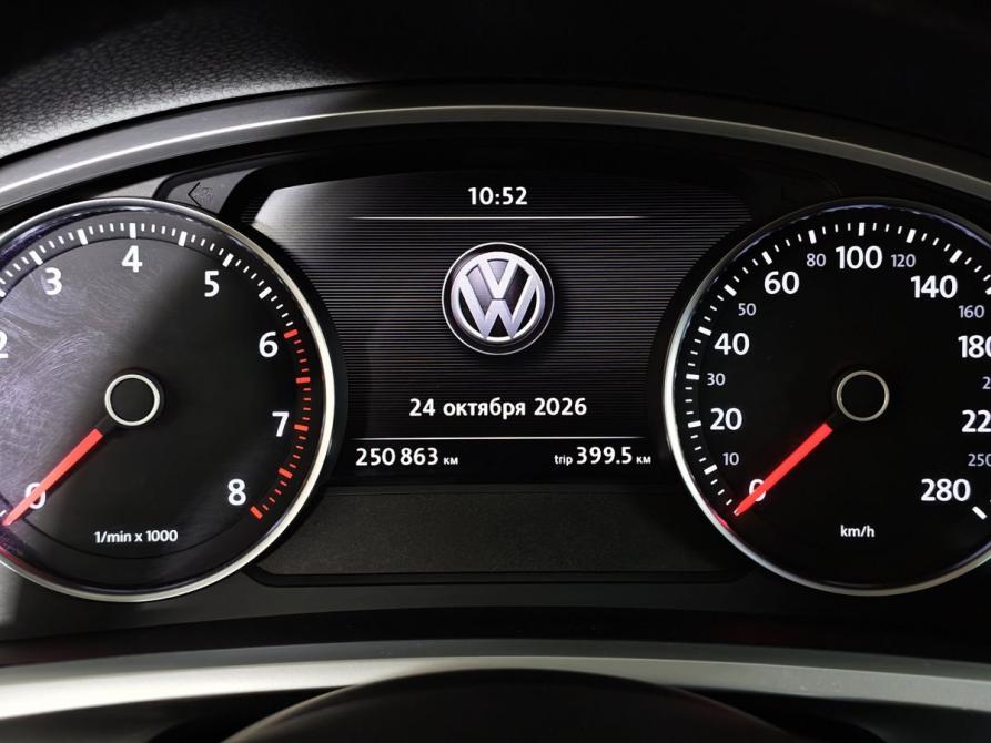 Volkswagen Touareg II Рестайлинг Москва  - изображение 18