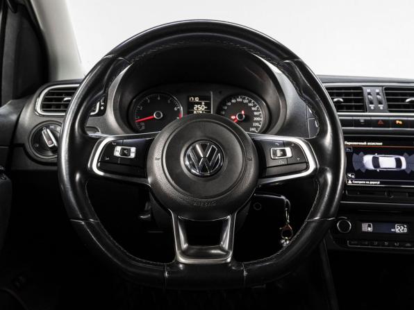 Volkswagen Polo V Рестайлинг с пробегом 2018 года, цена 1 129 000 рублей, 157749 км, седан, Автокод Объявления