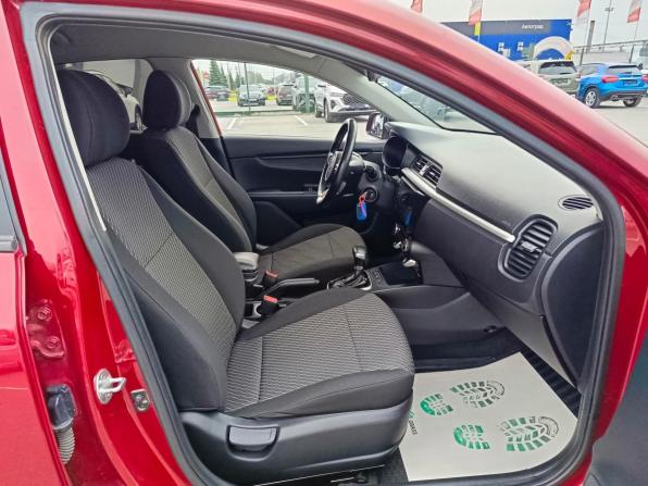 Kia Rio IV с пробегом 2018 года, цена 1 374 995 рублей, 136200 км, хэтчбек, Автокод Объявления