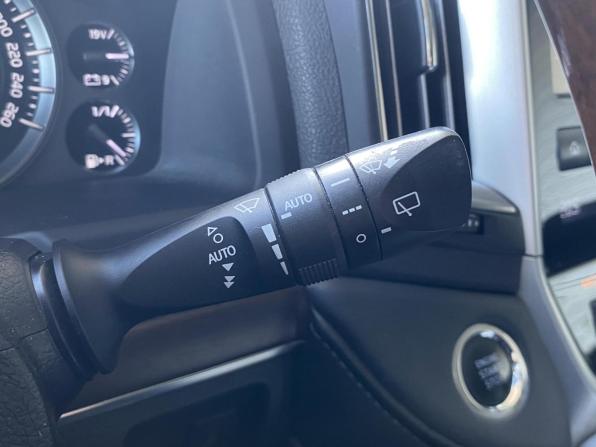 Toyota Land Cruiser 200 Series Рестайлинг 2 с пробегом 2016 года, цена 5 750 000 рублей, 170932 км, внедорожник, Автокод Объявления