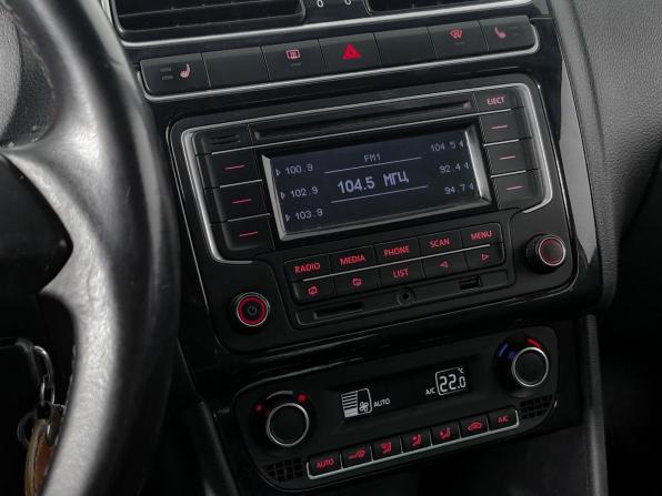 Volkswagen Polo V с пробегом 2014 года, цена 730 000 рублей, 121788 км, седан, Автокод Объявления