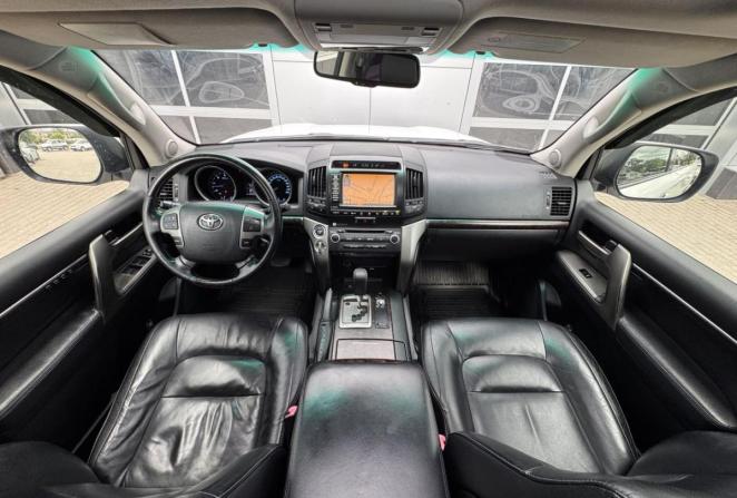 Toyota Land Cruiser 200 Series с пробегом 2011 года, цена 2 880 000 рублей, 243338 км, внедорожник, Автокод Объявления