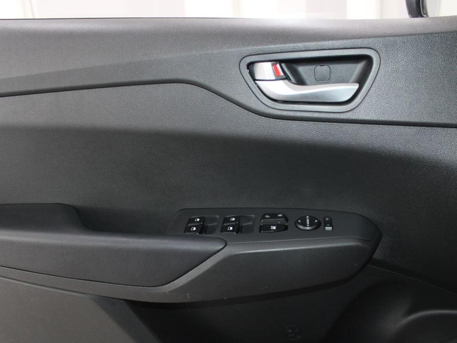 Hyundai Solaris II Рестайлинг Старый Оскол  - изображение 15