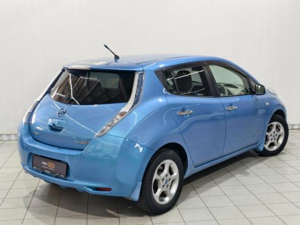 Nissan Leaf I (ZE0/AZE0) с пробегом 2011 года, цена 615 000 рублей, 19857 км, хэтчбек, Автокод Объявления