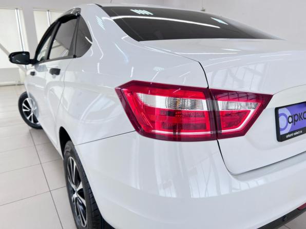 Lada (ВАЗ) Vesta I с пробегом 2017 года, цена 730 000 рублей, 208225 км, седан, Автокод Объявления