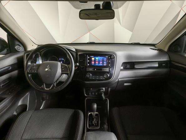 Mitsubishi Outlander III Рестайлинг 3 с пробегом 2019 года, цена 2 059 000 рублей, 135932 км, внедорожник, Автокод Объявления
