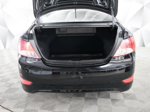 Hyundai Solaris I с пробегом 2013 года, цена 822 000 рублей, 145000 км, седан, Автокод Объявления