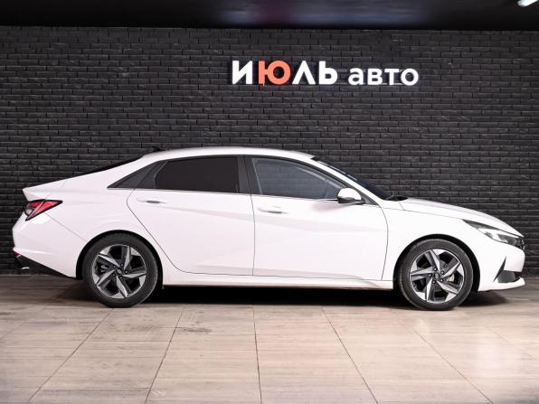 Hyundai Elantra VII (CN7) с пробегом 2021 года, цена 2 000 000 рублей, 55995 км, седан, Автокод Объявления