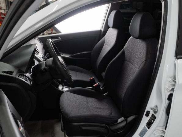 Hyundai Solaris I Рестайлинг с пробегом 2015 года, цена 1 049 000 рублей, 93886 км, хэтчбек, Автокод Объявления