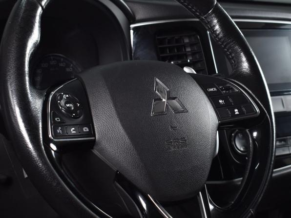 Mitsubishi Outlander III Рестайлинг 2 с пробегом 2018 года, цена 2 599 995 рублей, 178929 км, внедорожник, Автокод Объявления