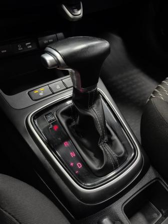 Kia Rio IV с пробегом 2018 года, цена 1 040 000 рублей, 107429 км, седан, Автокод Объявления