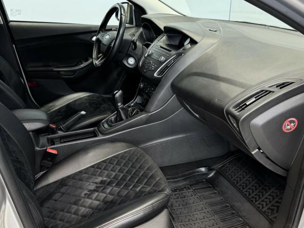Ford Focus III Рестайлинг с пробегом 2017 года, цена 1 220 000 рублей, 91630 км, хэтчбек, Автокод Объявления
