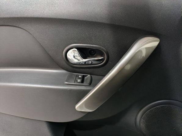 Renault Logan II с пробегом 2014 года, цена 685 700 рублей, 160634 км, седан, Автокод Объявления