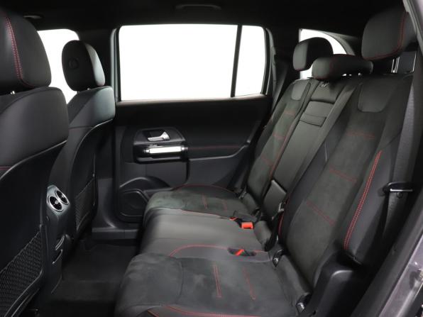 Mercedes-Benz GLB I (X247) Рестайлинг с пробегом 2024 года, цена 6 499 000 рублей, 3633 км, внедорожник, Автокод Объявления
