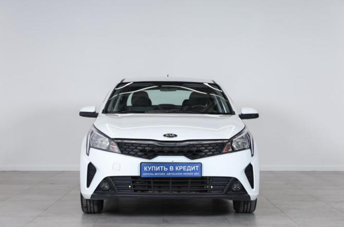 Kia Rio IV Рестайлинг с пробегом 2020 года, цена 849 000 рублей, 268000 км, седан, Автокод Объявления