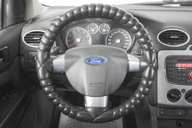 Ford Focus II с пробегом 2007 года, цена 529 000 рублей, 300000 км, седан, Автокод Объявления