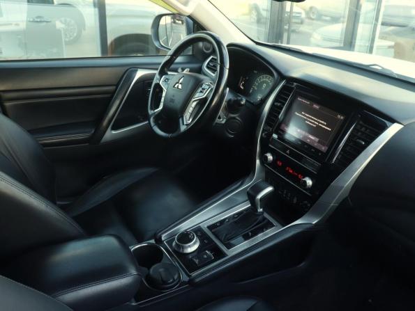 Mitsubishi Pajero Sport III Рестайлинг с пробегом 2022 года, цена 2 750 000 рублей, 352065 км, внедорожник, Автокод Объявления