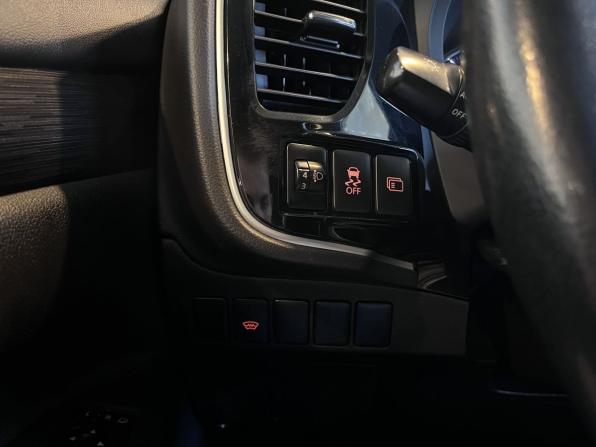 Mitsubishi Outlander III Рестайлинг 2 с пробегом 2015 года, цена 2 210 000 рублей, 82729 км, внедорожник, Автокод Объявления