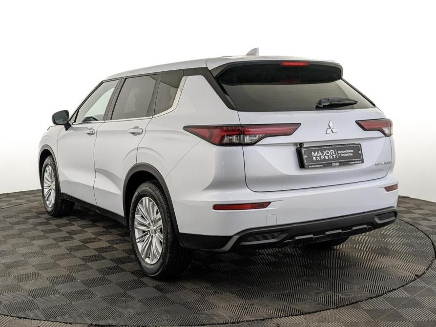 Mitsubishi Outlander IV Москва  - изображение 7