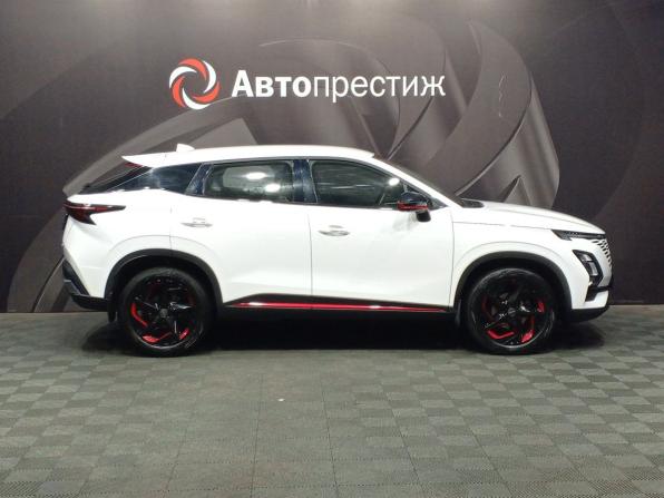 Omoda C5 I с пробегом 2023 года, цена 1 699 000 рублей, 34483 км, внедорожник, Автокод Объявления