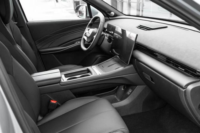 Новый Omoda C7 2026 года, цена 3 299 000 рублей, внедорожник, Автокод Объявления