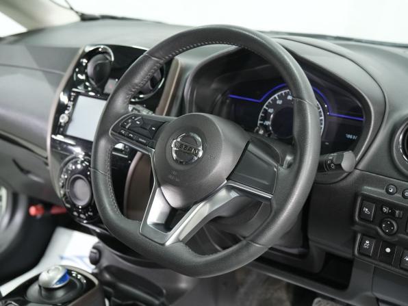 Nissan Note II Рестайлинг с пробегом 2017 года, цена 1 315 000 рублей, 78632 км, хэтчбек, Автокод Объявления