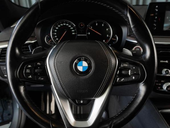 BMW 5 серии VII (G30/G31/G38) с пробегом 2017 года, цена 2 849 000 рублей, 198793 км, седан, Автокод Объявления