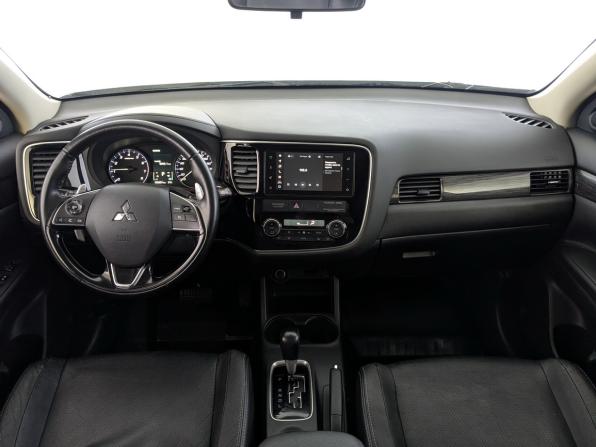 Mitsubishi Outlander III Рестайлинг 2 с пробегом 2015 года, цена 1 735 000 рублей, 158255 км, внедорожник, Автокод Объявления