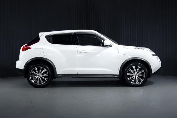 Nissan Juke I с пробегом 2011 года, цена 899 000 рублей, 181055 км, внедорожник, Автокод Объявления